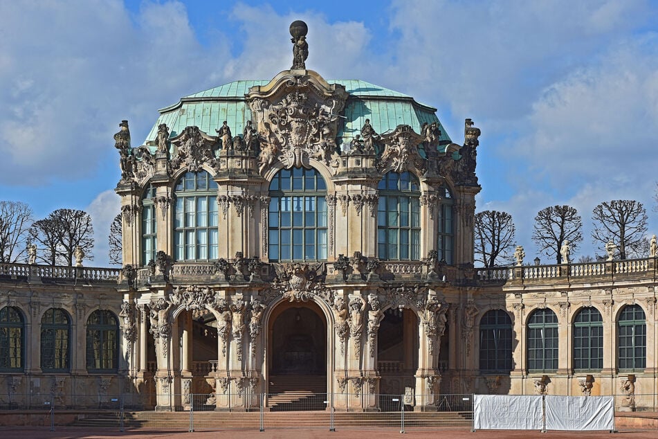 Im Wallpavillon des Dresdner Zwingers beginnt das Jahr mit klassischen Klängen beim Neujahrskonzert.