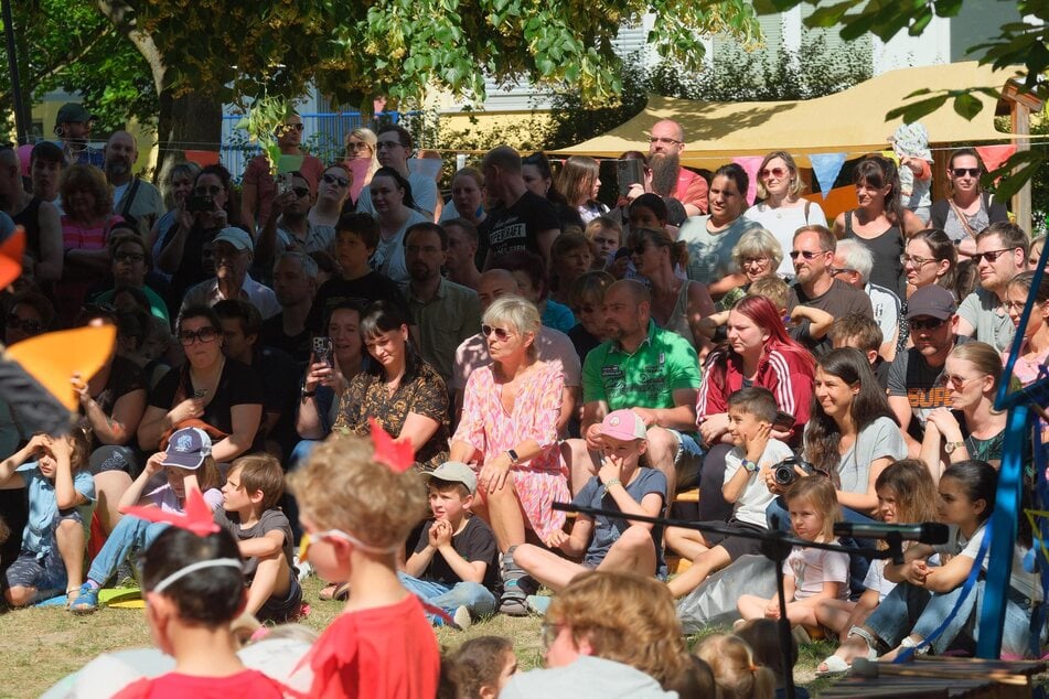 Zahlreiche Eltern, Verwandte und Freunde waren am Donnerstag dabei, um zu sehen, was die Kinder auf die Beine gestellt haben.