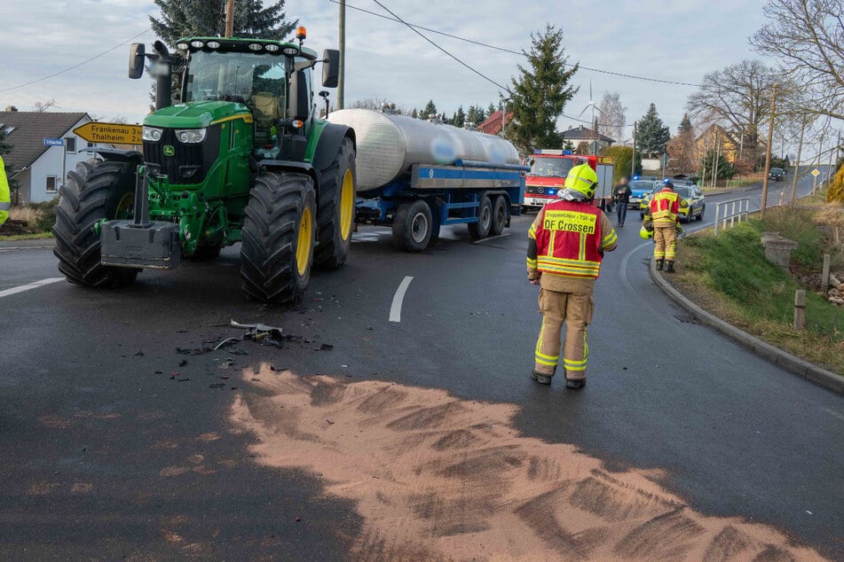 Die Straße musste nach dem Unfall gesperrt werden.