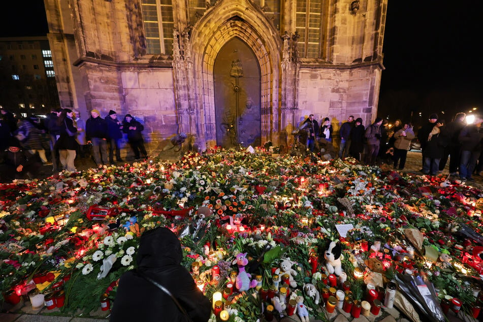 Die Gedenkstätte an der Johanniskirche soll bis einschließlich 6. Januar bestehen.