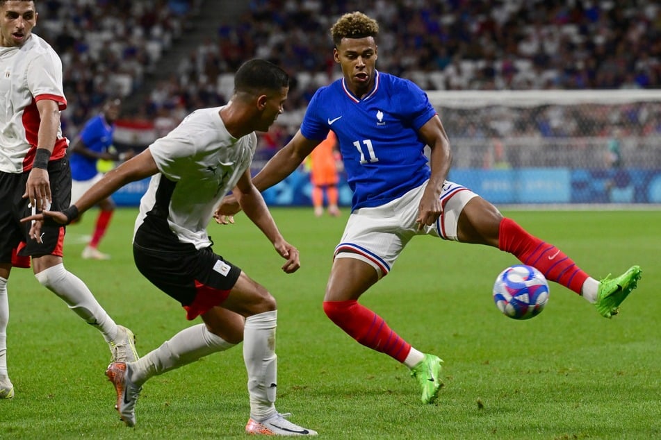 Der Youngster (r.) hat vor wenigen Tagen mit Frankreich die Silbermedaille bei den Olympischen Spielen gewonnen.