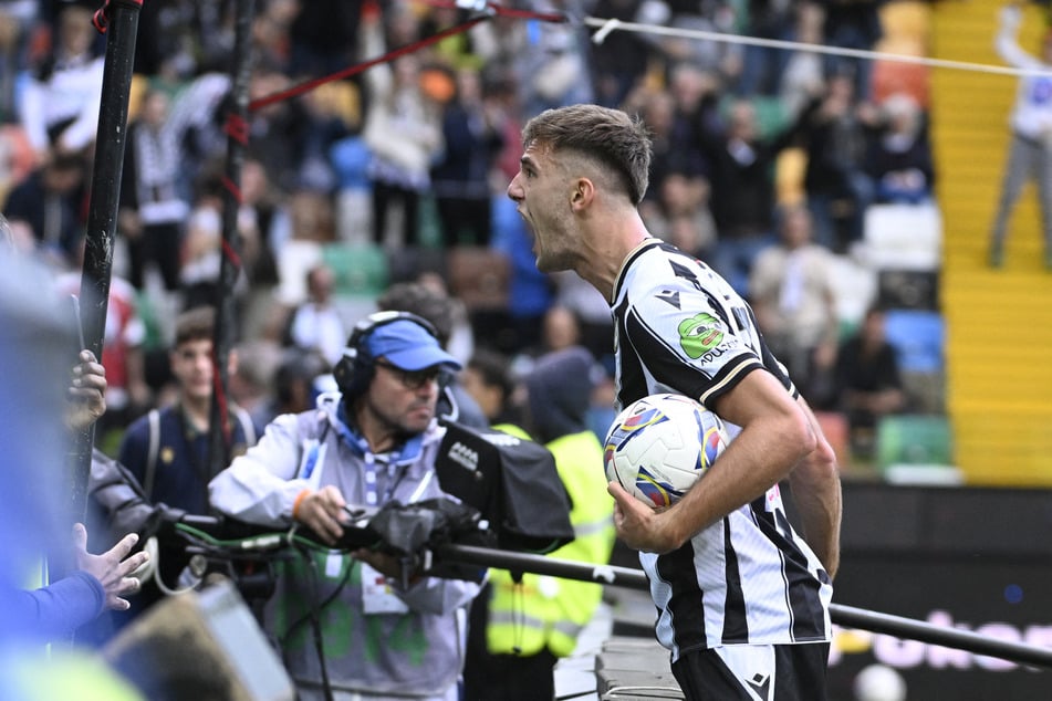 Lorenzo Lucca (24) erzielte den Siegtreffer seiner Mannschaft - und ist der Einzige, der sich darüber freut.