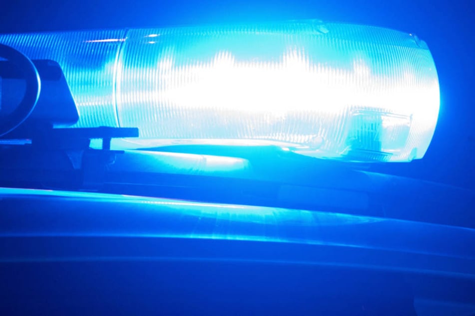 Mittlerweile konnte die Polizei drei Tatverdächtige festnehmen. (Symbolfoto)