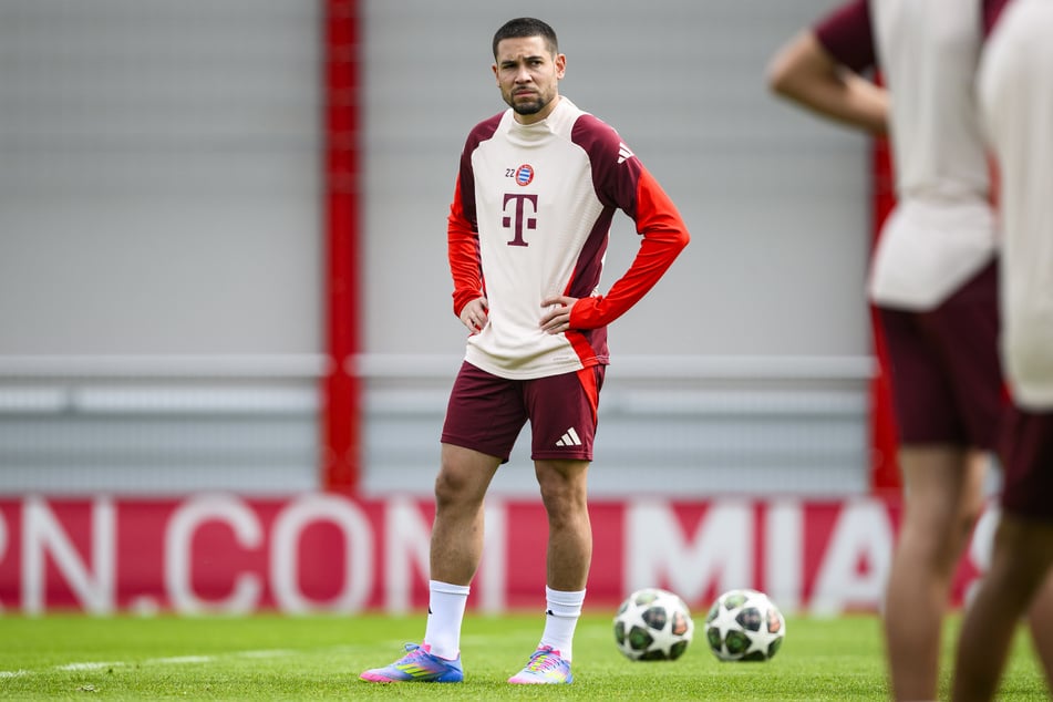 Raphaël Guerreiro (32) wird von Kompany gelobt.