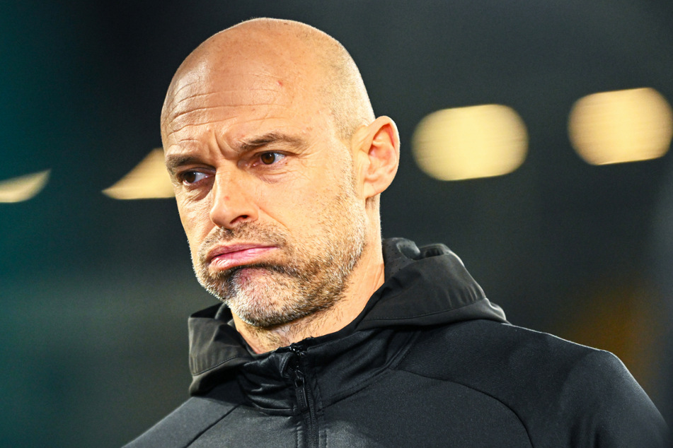 Trainer Alexander Schmidt (53) steht bei Dynamo Dresden (mal wieder) zur Diskussion.