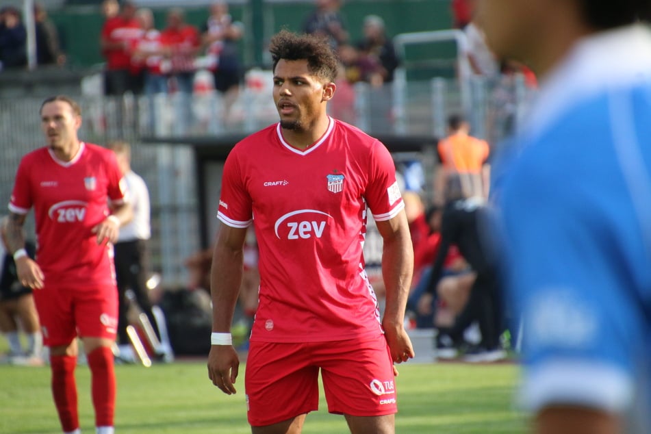 FSV-Spieler Paul-Philipp Besong hatte zu Beginn des Spiels eine Tormöglichkeit.