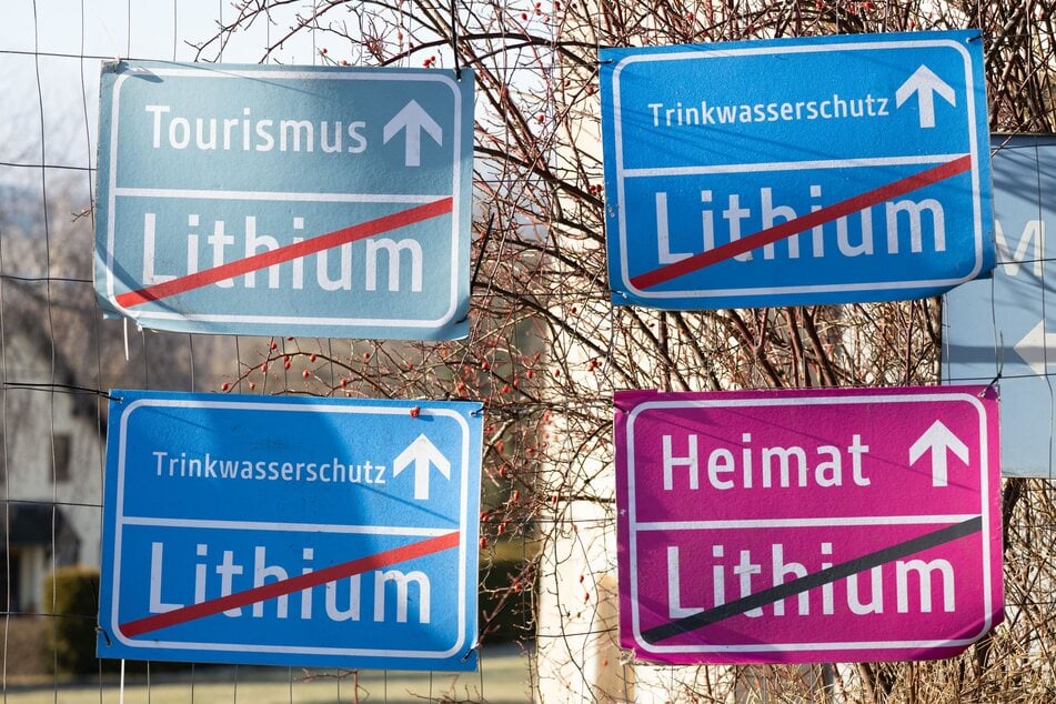 Es gibt Kritik am Lithium-Abbau im Erzgebirge und auch das Oberbergamt gibt zu bedenken, dass Umwelt- und Sicherheitsstandards nicht aufgeweicht werden dürften.