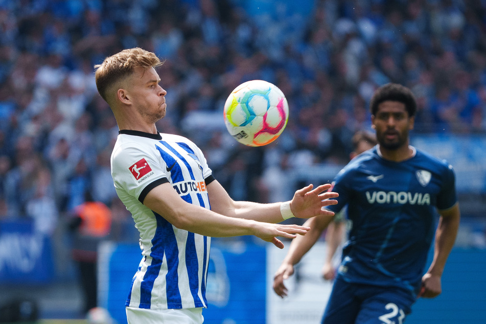 Defensivmann Maximilian Mittelstädt (26) stieg mit der Hertha ab. In der 1. Bundesliga bleibt er mit seinem neuen Arbeitgeber, dem VfB Stuttgart, nun aber dennoch am Ball.