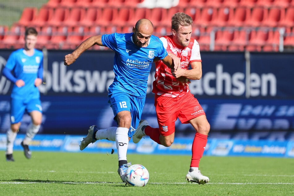 Akaki Gogia im Zweikampf mit FSV-Kicker Mike Könnecke.