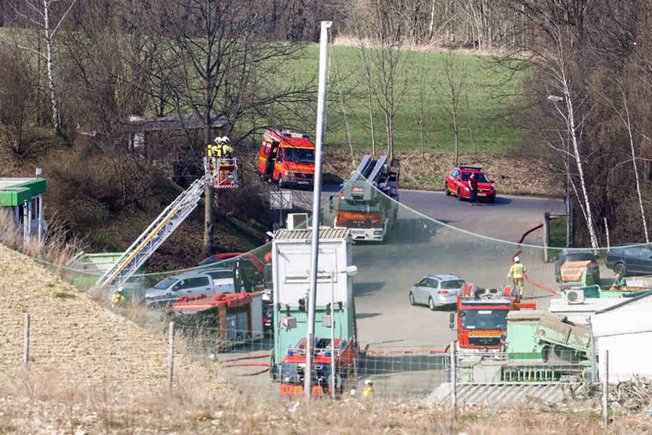 Mehrere Einsatzkräfte sind vor Ort.