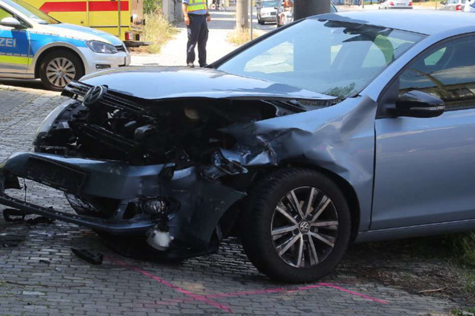 Vermutlich war ein VW für den Unfall verantwortlich.