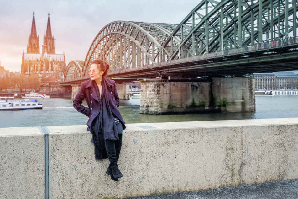 Entlang des Rheins in NRW, so wie hier in Köln, wird es besonders warm.
