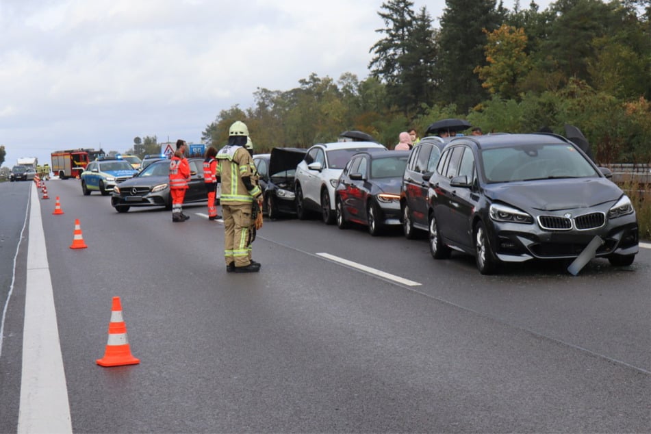 Sieben Fahrzeuge kollidierten auf der A5.