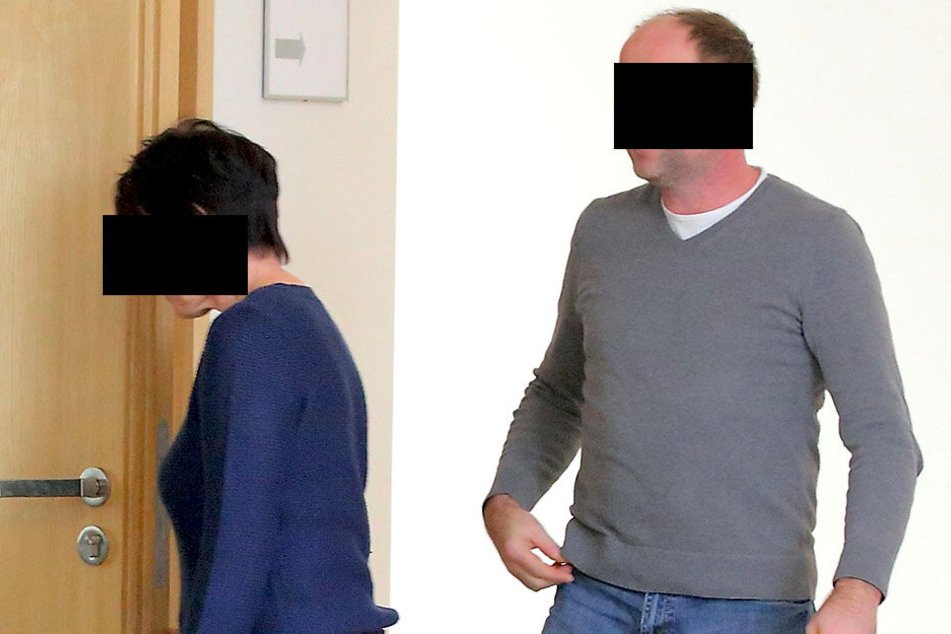 Barbara (65) und ihr Sohn Ronny L. (44) im Amtsgericht Dresden.