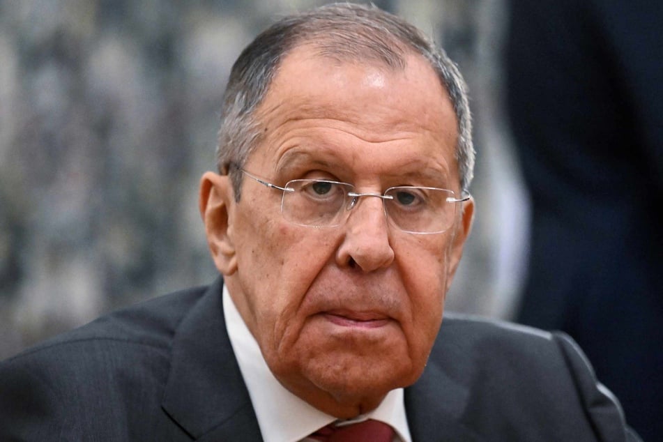 Außenminister Sergej Lawrow (75) überrascht mit heftigen Vorwürfen gegen Kiew.