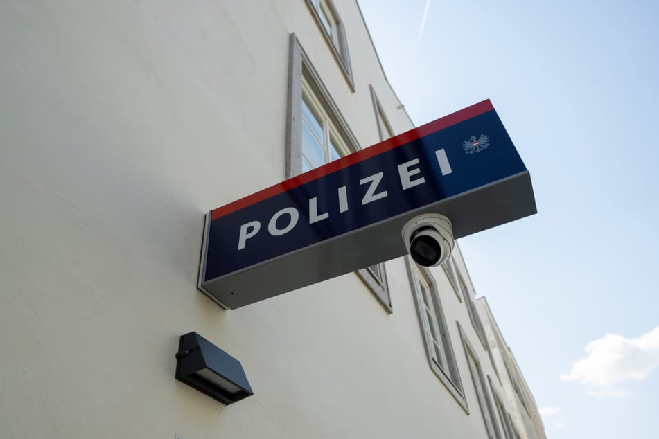 Blick auf das neue Polizeizentrum im Hitler-Geburtshaus.