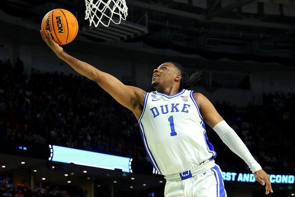 Trevor Keels scores a point for the Blue Devils in the NCAA tournament.