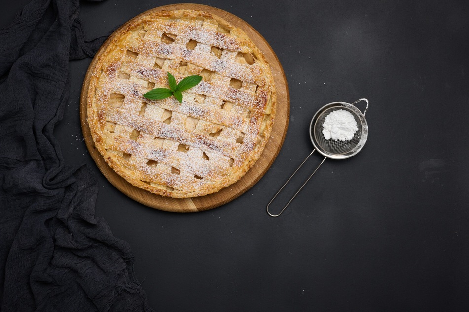 There's no need for the crisscrossing pastry when making apple pie, but it does look pretty!