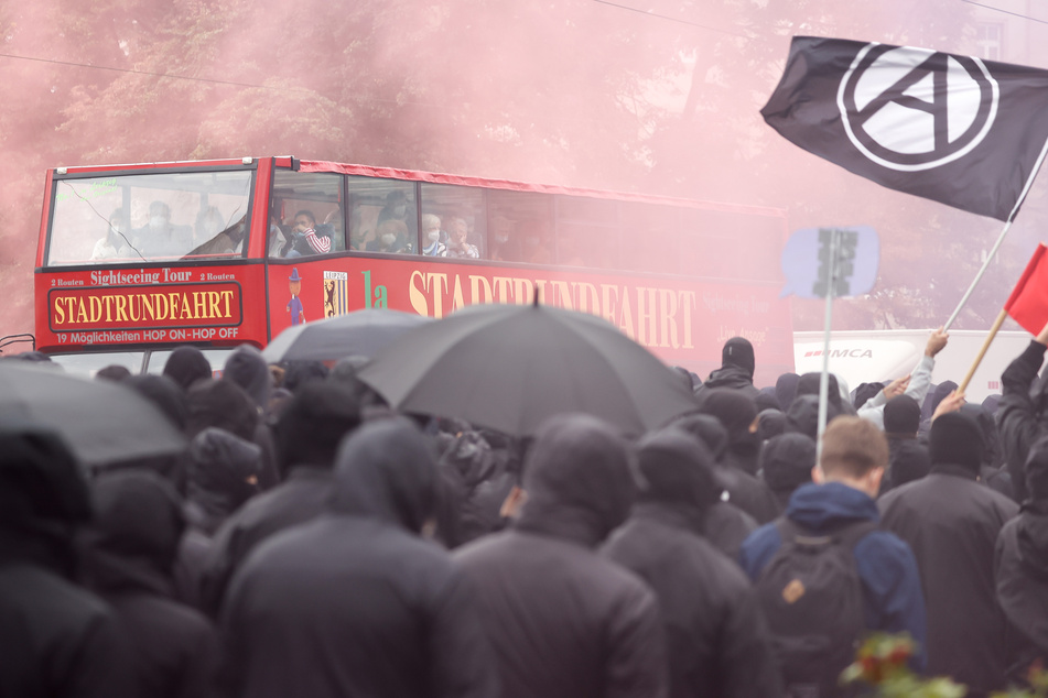 Zuletzt war im September in Leipzig eine Demonstration mit mehreren tausend Teilnehmern nicht friedlich geblieben.