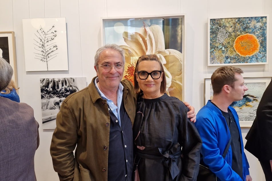Jenny Jürgens zusammen mit ihrem Mann David Carreras, der sie bei ihrem Vorhaben, eine eigene Ausstellung, mit seinen "ehrlichen und lieben" Worten immer unterstützt hat.