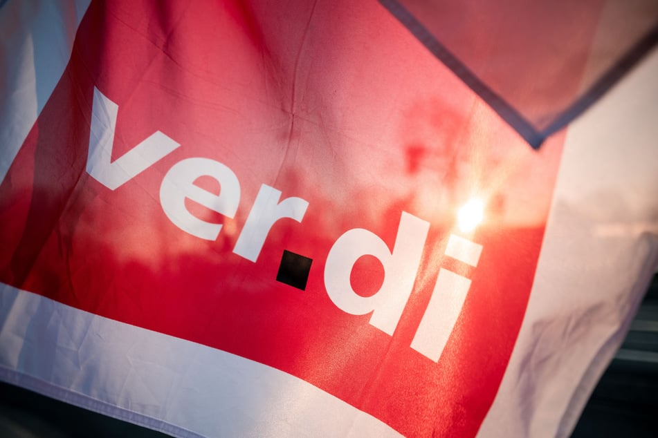 Die Gewerkschaft Verdi fordert unter anderem höhere Löhne, mehr Urlaubstage und eine Erhöhung des Nachtzuschlags an den beiden DRK-Krankenhäusern in Sachsen.
