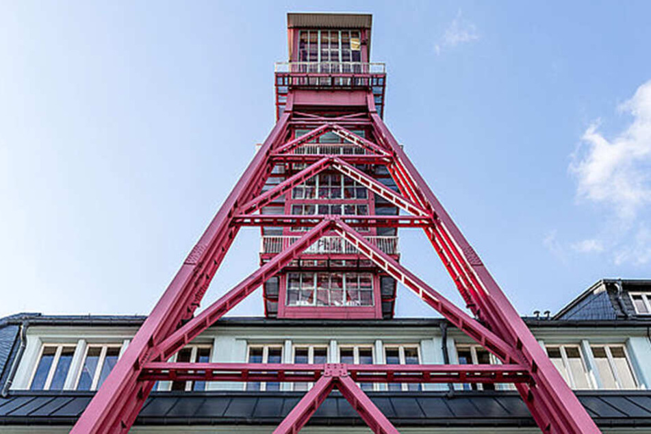 Förderturm am Arno-Lippmann-Schacht in Altenberg-Zinnwald.