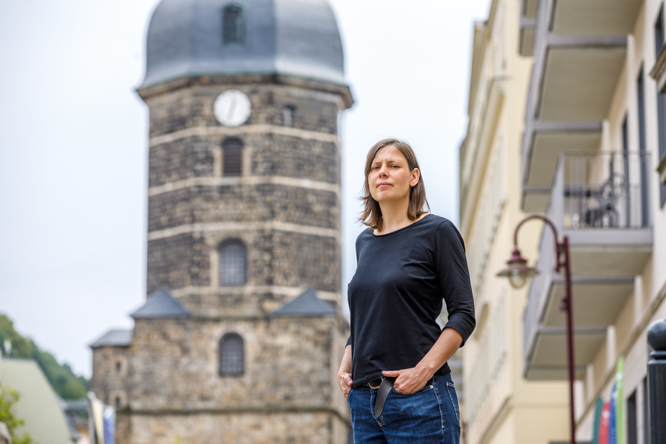 Luise Schramm (44) kennt die Sorgen und Nöte der Bürger in Bad Schandau.