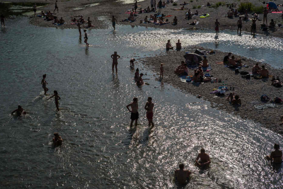 Die Isar ist ein beliebter Badeort, doch an manchen Stellen ist die Strömung gefährlich stark.
