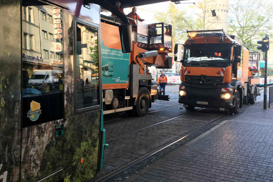 Spezialfahrzeuge der VFG waren an der Station Galluswarte im Einsatz.