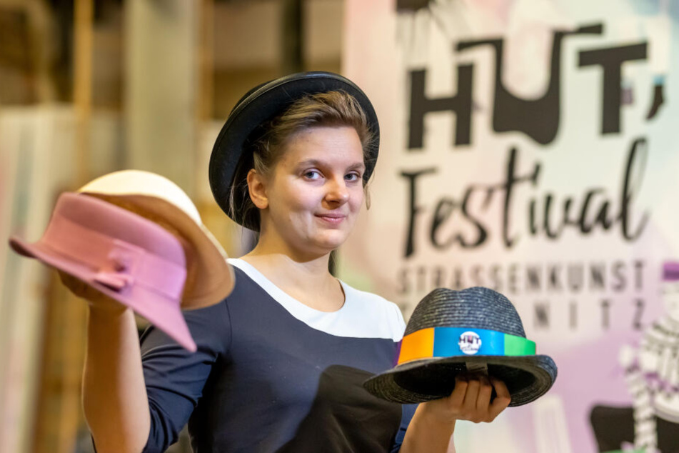 In Sachen Kunst hat Babette Sperling (29) beim Festival den Hut auf.