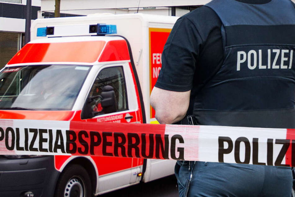 Die 52-Jährige kam noch in eine Klinik, doch ihre Verletzungen waren zu schwer (Symbolbild).