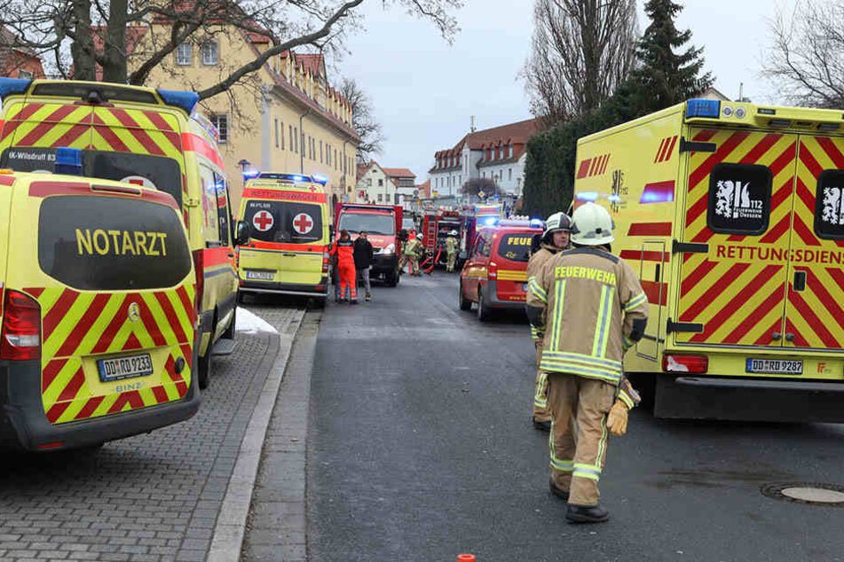 In Pesterwitz war wegen eines Feuers der Dorfplatz am Sonntagnachmittag gesperrt.