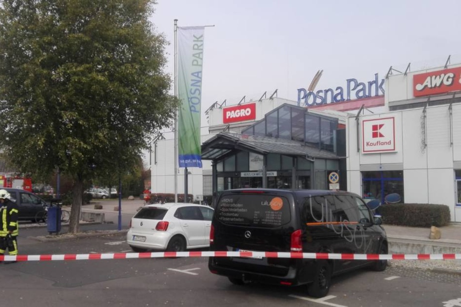 Feuerwehr und Polizei prüfen im Pösnapark aktuell einen ominösen Brief.