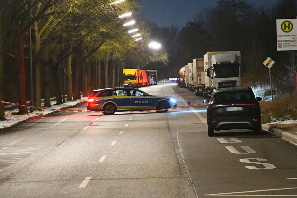 Mann (†35) stirbt durch Messerstiche in Hamburg: Polizei nimmt zwei Teenager fest