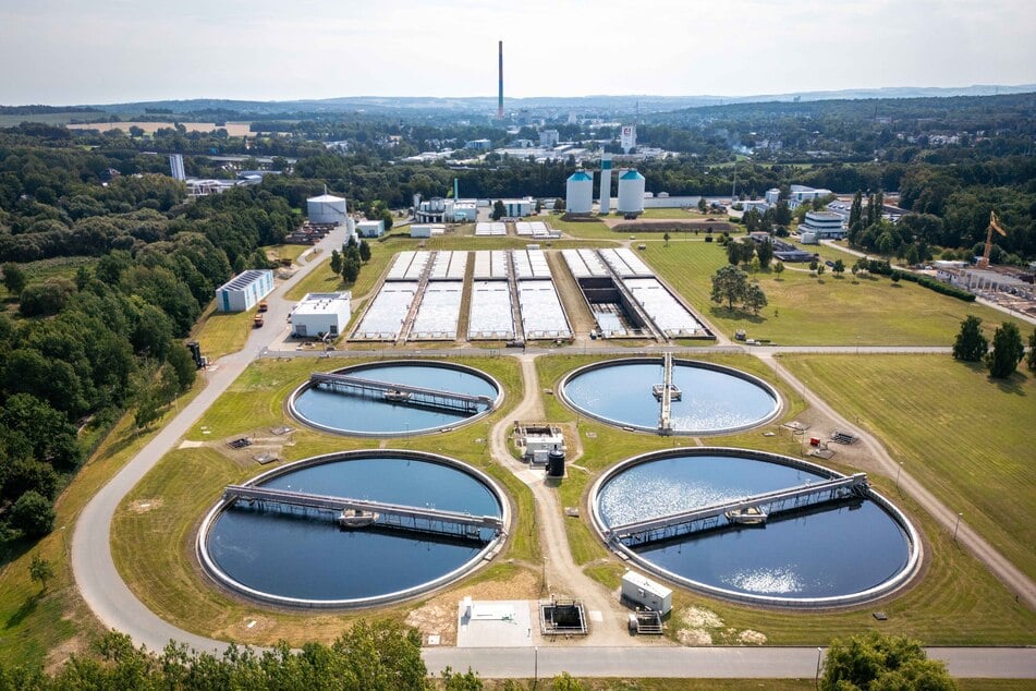 In der Zentralen Kläranlage Heinersdorf landen die Spuren des Chemnitzer Alltags – die Abwasserdaten zeigen seit Jahren auffällig hohe Crystal-Meth-Werte.