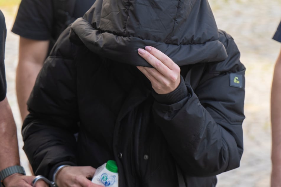 In Traunstein ist der Prozess gegen eine Frau (39) wegen des Mordes an ihren beiden sechs und sieben Jahre alten Kindern gestartet.