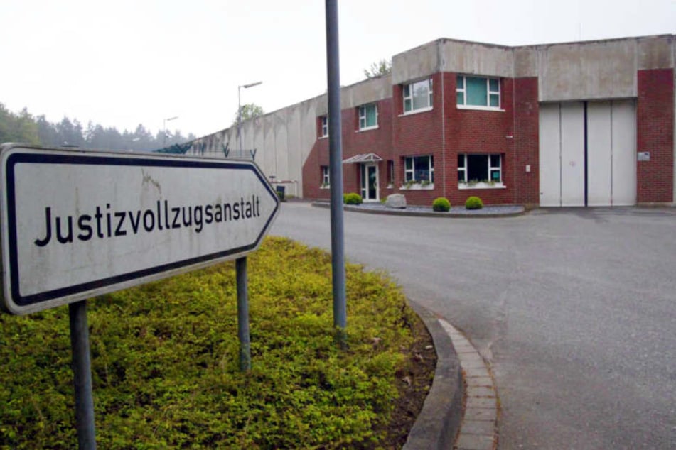 Die Umstände, unter denen die Gefangenen in der JVA leben müssen, sollen nicht zumutbar sein.