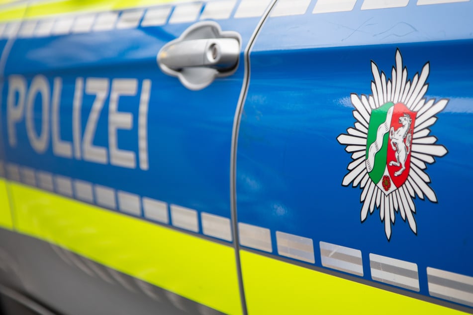 Das Kriminalkommissariat 11 der Polizei des Rhein-Kreis-Neuss hat die Ermittlungen aufgenommen und sucht nach Zeugen. (Symbolfoto)
