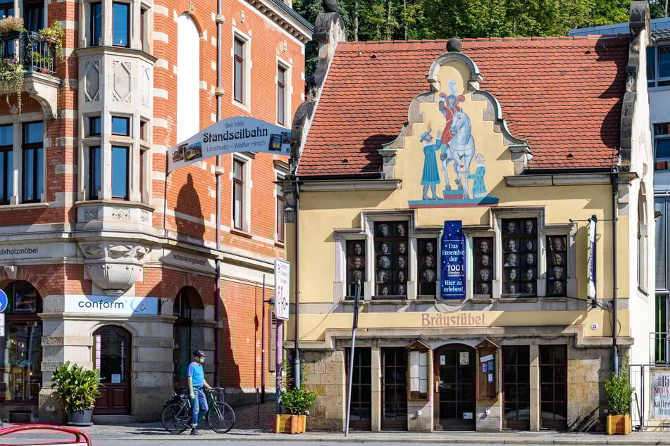 Dresden: Bräustübel-Wirt öffnet mit ganz neuen Ideen: "Kulturwohnzimmer des Elbhangs"