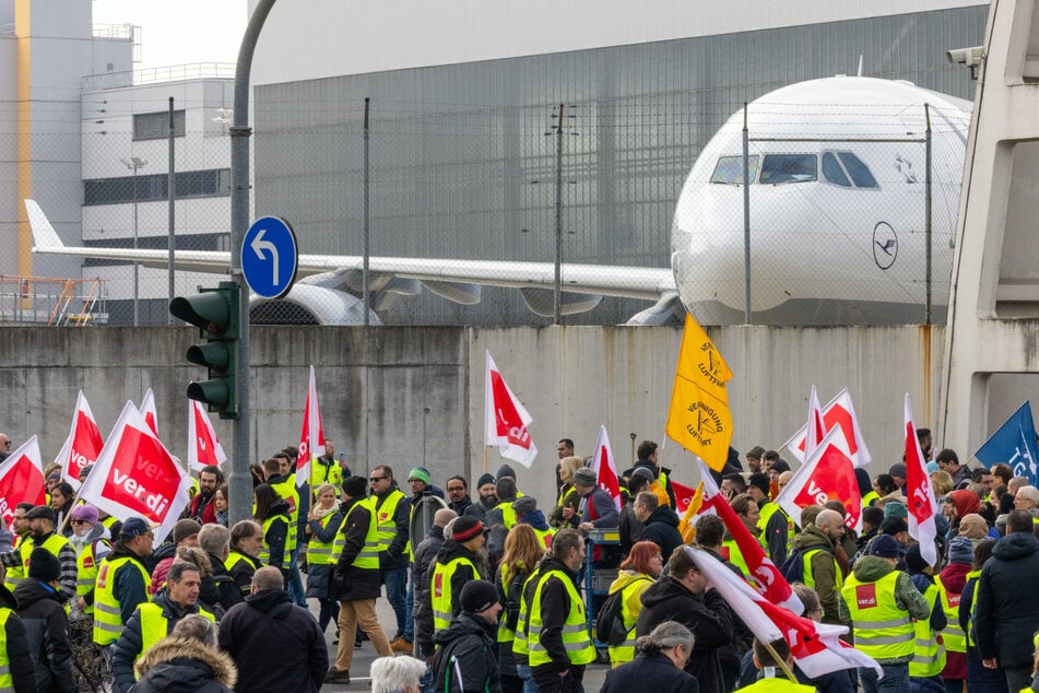 Lufthansa-Streik hält an: Wann sich die Lage wieder entspannen soll