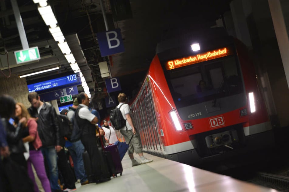 Vor allem im letzten Viertel des letzten Jahres kamen viele S-Bahnen zu spät. (Archivbild)