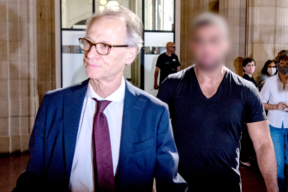 Großeinsatz für Polizei: Arafat Abou-Chakers Mutter wird beerdigt!