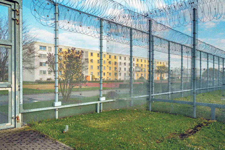 Auch einen Angestellten der JVA Zeithain soll er angegriffen haben.