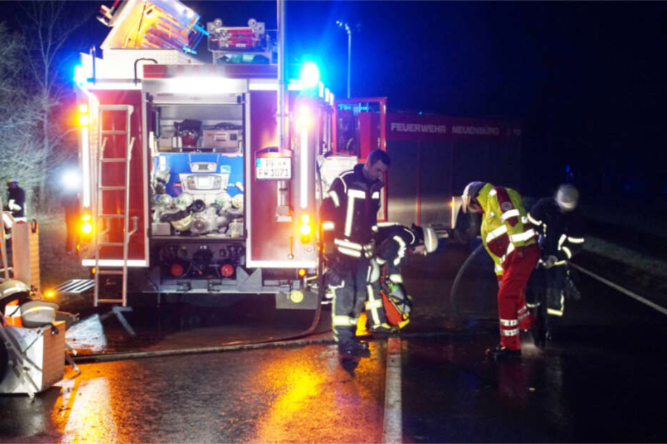 Die Straße war bis etwa 5 Uhr gesperrt.