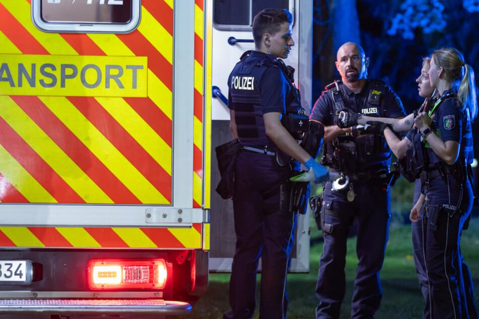 Streit eskaliert: Mann stirbt nach Messerattacke - Täter ruft selbst die Polizei