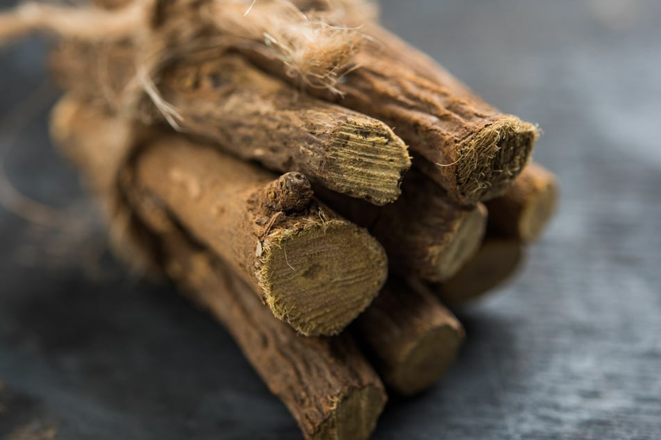 The glycyrrhizic acid contained in the licorice root can be dangerous.