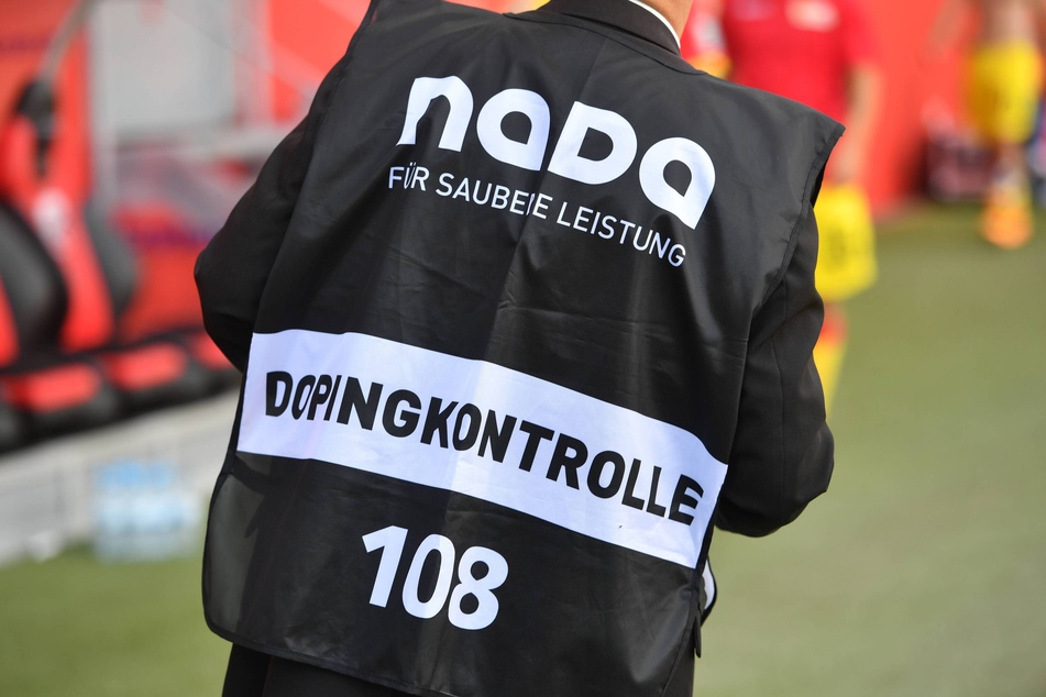 Die Doping-Kontrolleure sind auch in der Bundesliga zu jedem Spieltag im Einsatz.