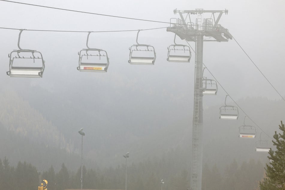 Läppische 3 Zentimeter Schnee: Droht dem Biathlon-Weltcup in Oberhof jetzt das Riesen-Fiasko?