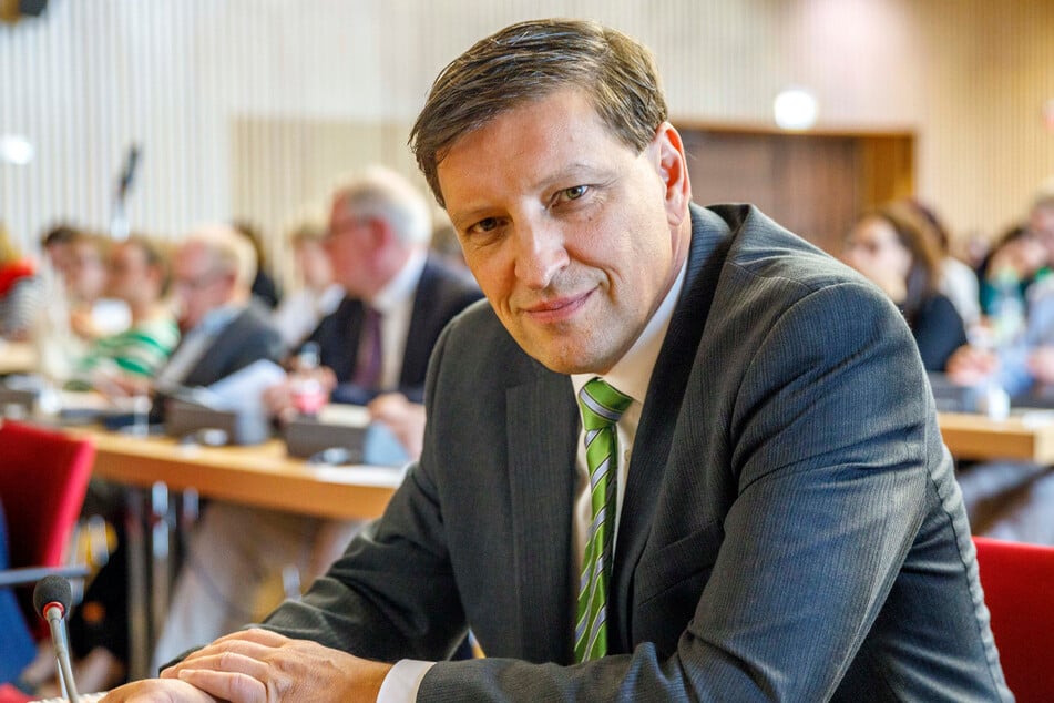 Jens Genschmar (54) im Dresdner Stadtrat.