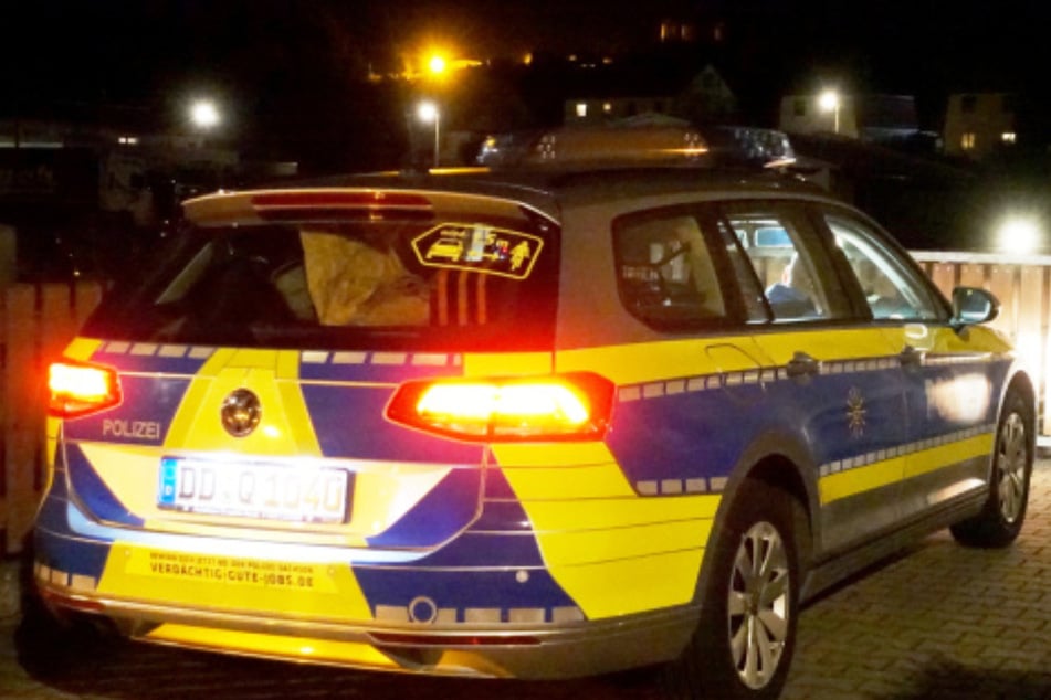 Der junge Fahrer einer Simson 51 hatte nicht vor, anzuhalten, missachtete auf seiner Flucht vor den Beamten mehrere Verkehrsregeln.